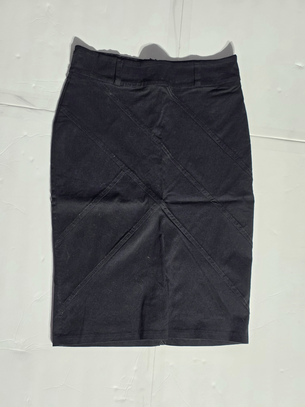 Fitted Black Pencil Skirt with Diagonal Seam Detail. Strech Size M